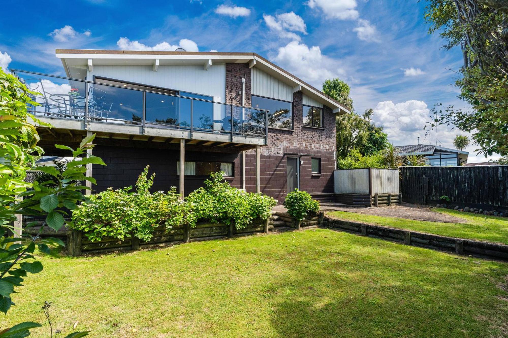 Ngaio Views - Lake Taupo Holiday Home Экстерьер фото