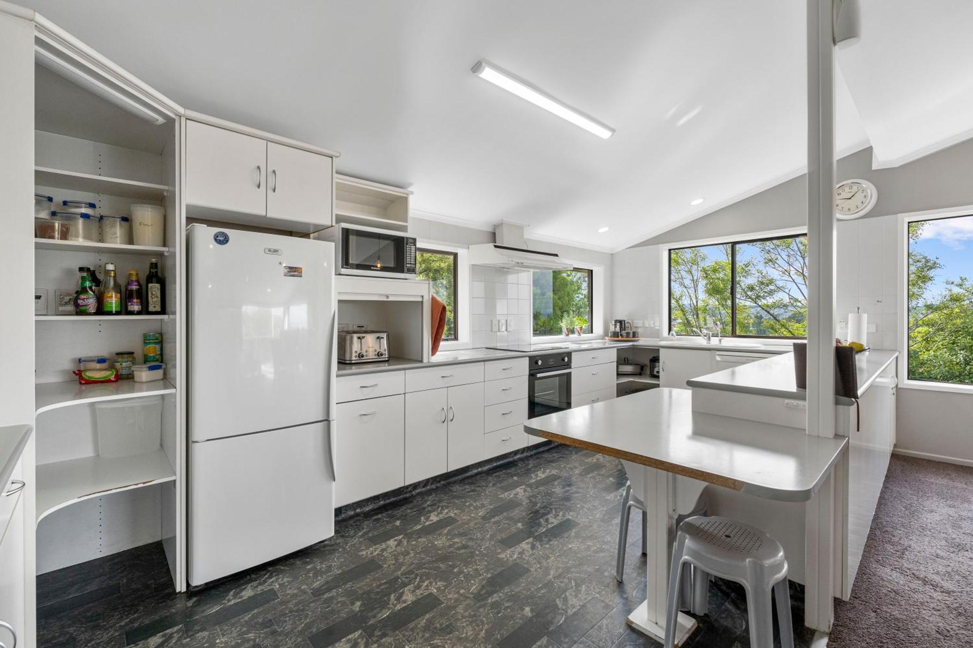 Ngaio Views - Lake Taupo Holiday Home Экстерьер фото